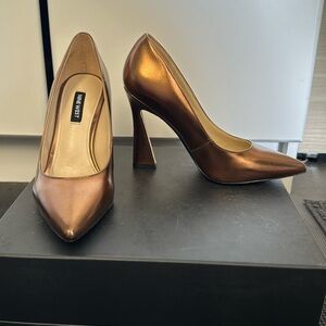 Nine West bronze heels.